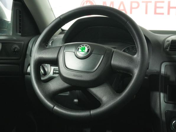 Skoda Octavia II (A5) Рестайлинг с пробегом 2011 года, цена 649 000 рублей, 153247 км, лифтбек, Автокод Объявления
