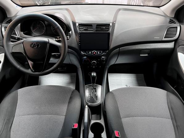 Hyundai Solaris I с пробегом 2013 года, цена 750 000 рублей, 192937 км, седан, Автокод Объявления