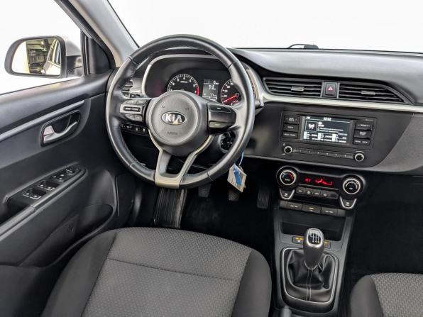 Kia Rio IV Рестайлинг с пробегом 2020 года, цена 1 400 000 рублей, 97989 км, седан, Автокод Объявления