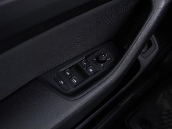 Volkswagen Passat B8 с пробегом 2019 года, цена 2 274 400 рублей, 85373 км, седан, Автокод Объявления