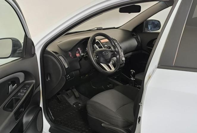 Kia Ceed I Рестайлинг с пробегом 2011 года, цена 520 000 рублей, 247335 км, хэтчбек, Автокод Объявления