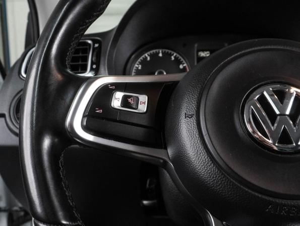 Volkswagen Polo V Рестайлинг с пробегом 2019 года, цена 1 299 000 рублей, 78182 км, седан, Автокод Объявления