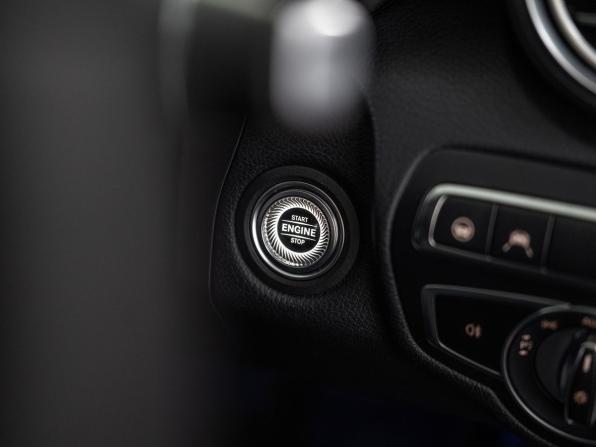 Mercedes-Benz C-Класс IV (W205) с пробегом 2018 года, цена 1 925 000 рублей, 52000 км, универсал, Автокод Объявления
