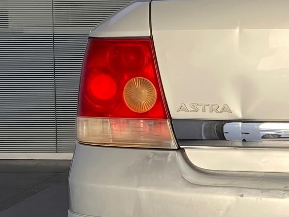 Opel Astra H Рестайлинг с пробегом 2011 года, цена 460 000 рублей, 206351 км, седан, Автокод Объявления
