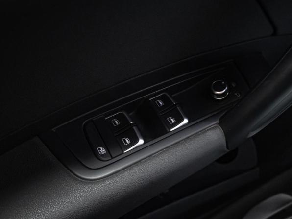 Audi A1 I (8X) Рестайлинг с пробегом 2015 года, цена 1 540 000 рублей, 66722 км, хэтчбек, Автокод Объявления