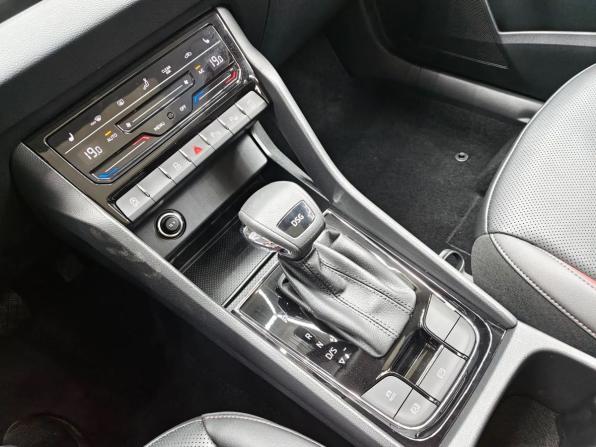 Новый Skoda Karoq I 2026 года, цена 3 249 000 рублей, внедорожник, Автокод Объявления