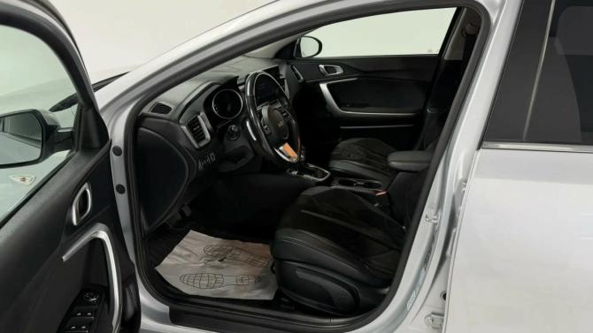 Kia Ceed III Рестайлинг с пробегом 2021 года, цена 1 890 000 рублей, 165000 км, универсал, Автокод Объявления