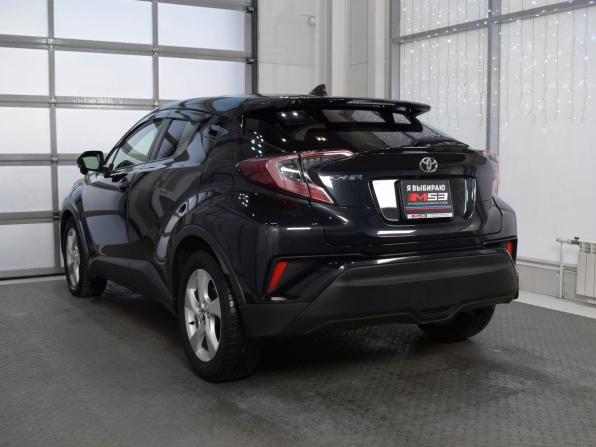 Toyota C-HR I с пробегом 2018 года, цена 1 765 995 рублей, 130183 км, внедорожник, Автокод Объявления