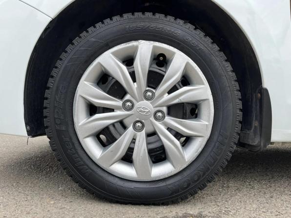 Hyundai Solaris II с пробегом 2019 года, цена 1 040 000 рублей, 136154 км, седан, Автокод Объявления