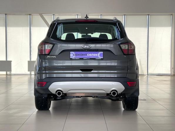 Ford Kuga II Рестайлинг с пробегом 2018 года, цена 1 700 000 рублей, 113000 км, внедорожник, Автокод Объявления