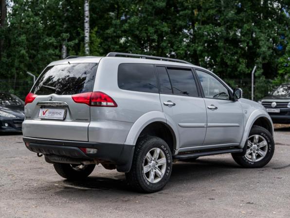 Mitsubishi Pajero Sport II Рестайлинг с пробегом 2015 года, цена 1 500 000 рублей, 272602 км, внедорожник, Автокод Объявления