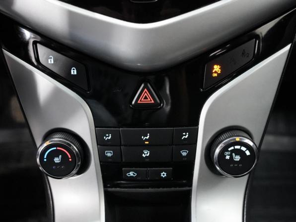 Chevrolet Cruze I с пробегом 2012 года, цена 697 000 рублей, 310244 км, хэтчбек, Автокод Объявления