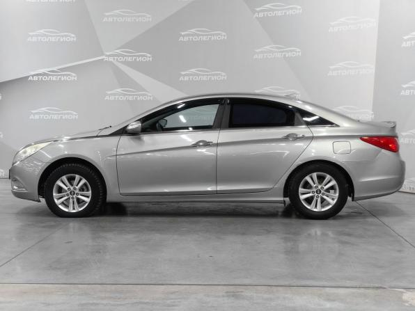 Hyundai Sonata VI (YF) с пробегом 2010 года, цена 910 000 рублей, 238000 км, седан, Автокод Объявления