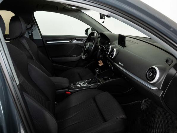 Audi A3 III (8V) Рестайлинг с пробегом 2016 года, цена 2 089 000 рублей, 78218 км, седан, Автокод Объявления