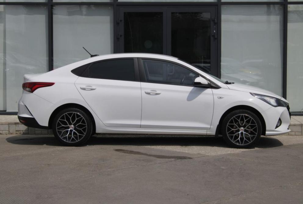 Hyundai Solaris II Рестайлинг Саратов  - изображение 4