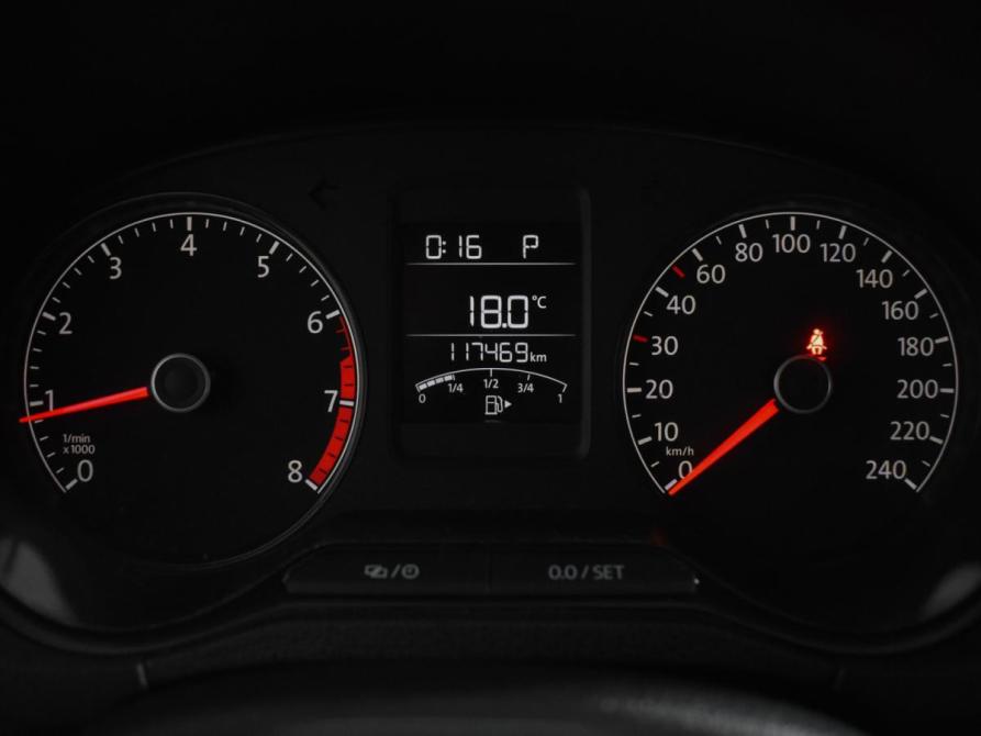 Volkswagen Polo V Рестайлинг Санкт-Петербург  - изображение 21
