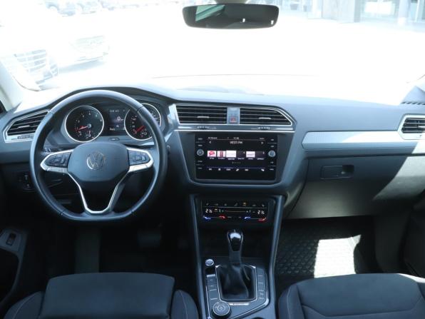 Volkswagen Tiguan II Рестайлинг с пробегом 2021 года, цена 3 244 000 рублей, 65470 км, внедорожник, Автокод Объявления