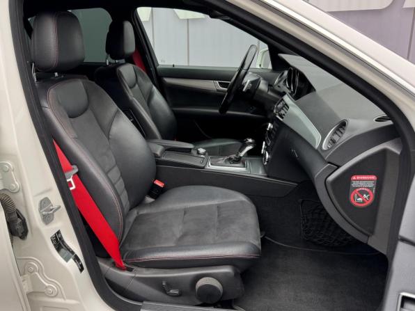 Mercedes-Benz C-Класс III (W204) Рестайлинг с пробегом 2013 года, цена 1 599 000 рублей, 237111 км, седан, Автокод Объявления