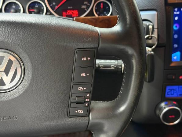 Volkswagen Touareg I Рестайлинг с пробегом 2008 года, цена 1 150 000 рублей, 292406 км, внедорожник, Автокод Объявления