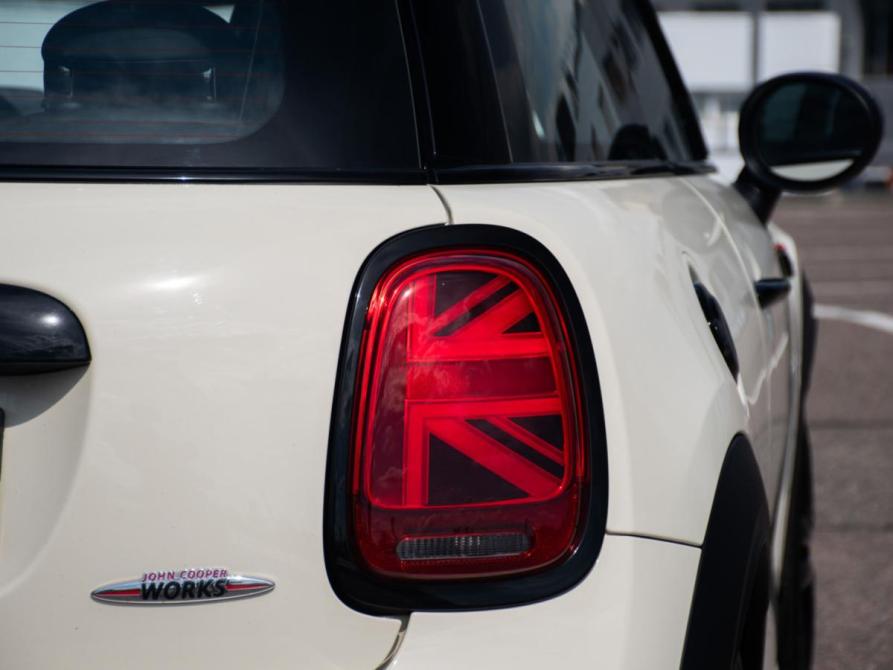 Mini Hatch III (F55/F56) Рестайлинг 2 Москва  - изображение 16