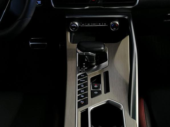 Geely Coolray I с пробегом 2023 года, цена 1 889 000 рублей, 39851 км, внедорожник, Автокод Объявления