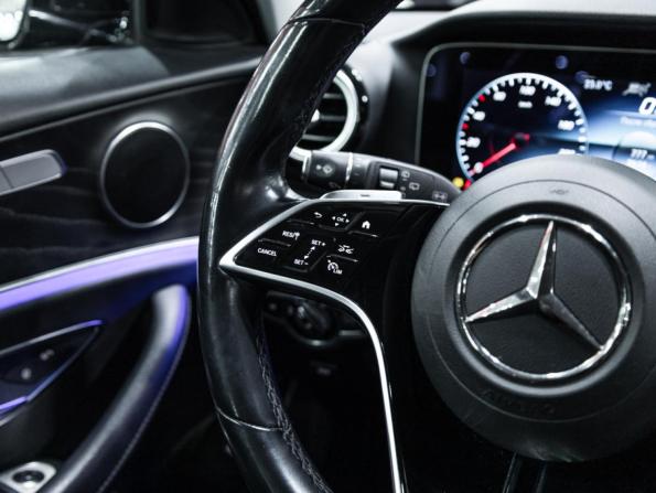 Mercedes-Benz E-Класс V (W213 S213 C238) Рестайлинг с пробегом 2022 года, цена 3 900 000 рублей, 60630 км, универсал, Автокод Объявления