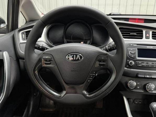Kia Ceed II с пробегом 2012 года, цена 1 080 000 рублей, 97116 км, хэтчбек, Автокод Объявления