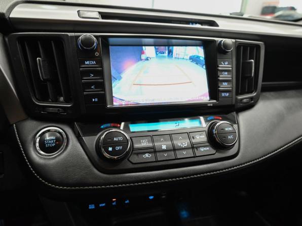 Toyota RAV4 IV (XA40) Рестайлинг с пробегом 2018 года, цена 2 900 000 рублей, 137731 км, внедорожник, Автокод Объявления