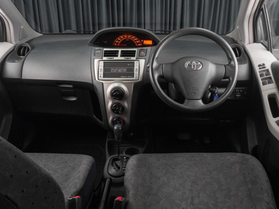 Toyota Vitz II (XP90) Тюмень  - изображение 6