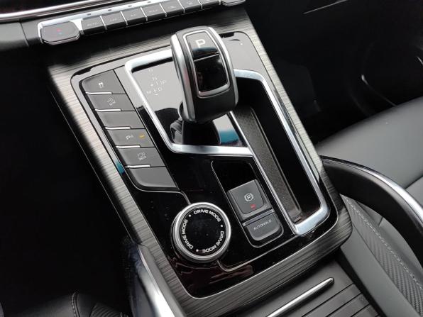 Geely Atlas Pro с пробегом 2023 года, цена 2 400 000 рублей, 22806 км, внедорожник, Автокод Объявления