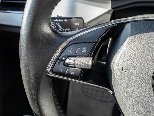 Skoda Rapid II с пробегом 2022 года, цена 1 919 000 рублей, 67337 км, лифтбек, Автокод Объявления