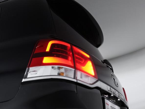 Toyota Land Cruiser 200 Series Рестайлинг 2 с пробегом 2020 года, цена 6 700 000 рублей, 206474 км, внедорожник, Автокод Объявления