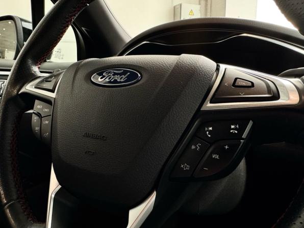 Ford Mondeo V Рестайлинг с пробегом 2019 года, цена 1 950 000 рублей, 214443 км, универсал, Автокод Объявления