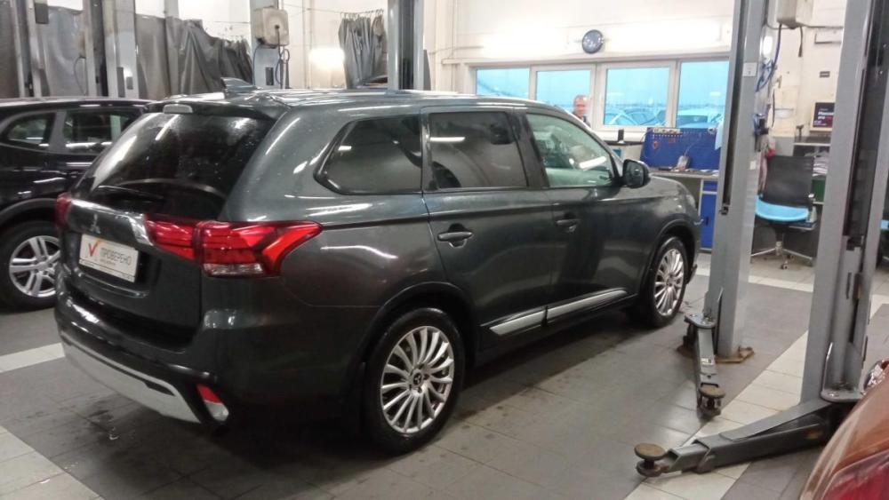 Mitsubishi Outlander III Рестайлинг 3 Санкт-Петербург  - изображение 3