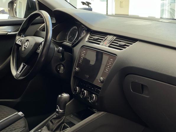 Skoda Octavia III (A7) Рестайлинг с пробегом 2018 года, цена 1 749 000 рублей, 137507 км, лифтбек, Автокод Объявления