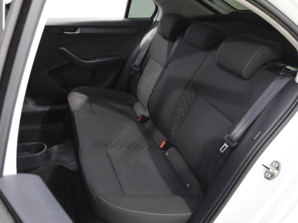 Skoda Rapid II с пробегом 2020 года, цена 1 549 000 рублей, 99065 км, лифтбек, Автокод Объявления