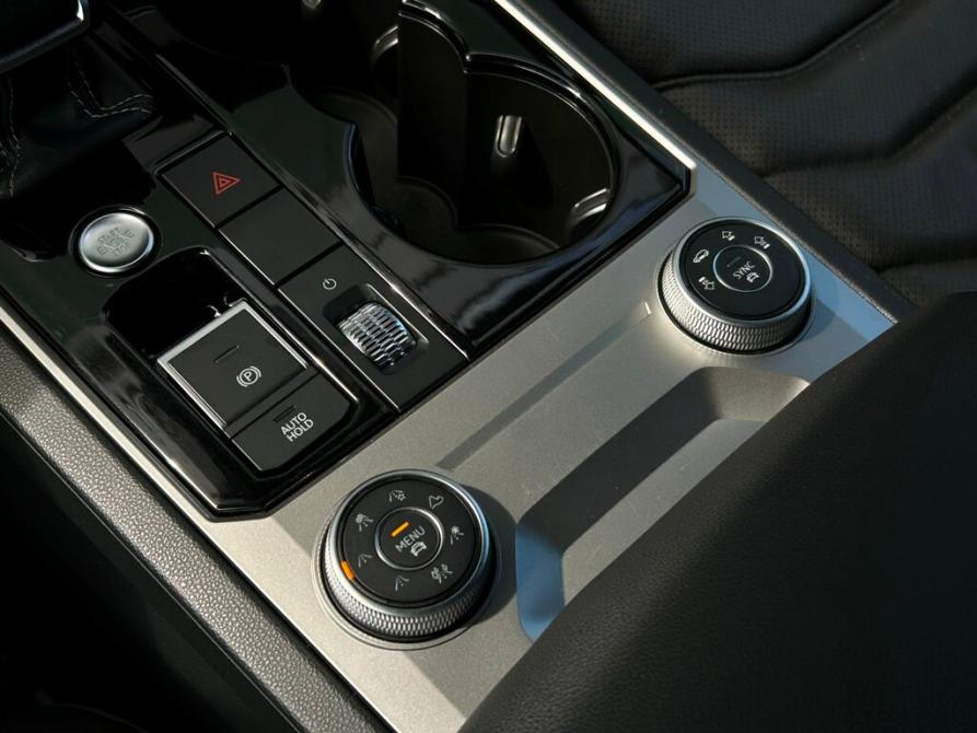 Volkswagen Touareg III Санкт-Петербург  - изображение 18