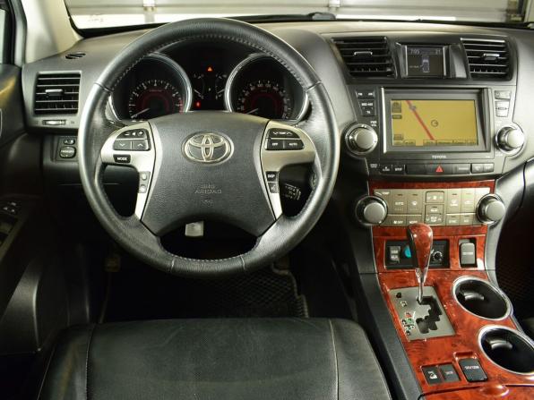 Toyota Highlander II (XU40) Рестайлинг с пробегом 2011 года, цена 1 933 999 рублей, 194041 км, внедорожник, Автокод Объявления