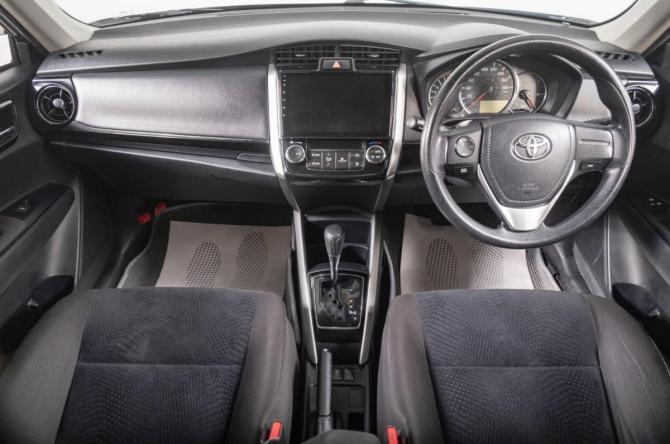 Toyota Corolla XI (E160 E170) Рестайлинг 2 с пробегом 2018 года, цена 1 359 000 рублей, 121500 км, универсал, Автокод Объявления