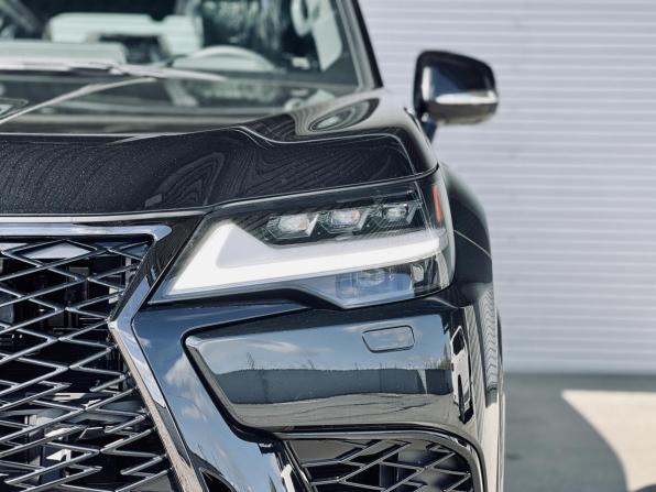 Lexus LX IV с пробегом 2024 года, цена 20 860 000 рублей, 18 км, внедорожник, Автокод Объявления
