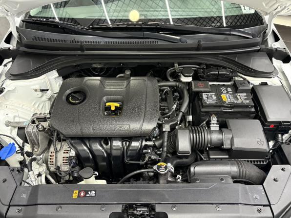Hyundai Elantra VI (AD) Рестайлинг с пробегом 2020 года, цена 1 680 000 рублей, 72166 км, седан, Автокод Объявления