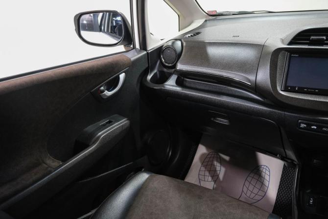 Honda Fit Shuttle I Рестайлинг с пробегом 2013 года, цена 999 000 рублей, 174000 км, универсал, Автокод Объявления