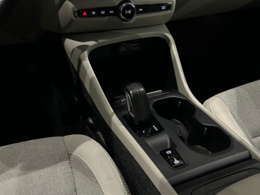 Volvo XC40 I Санкт-Петербург  - изображение 19