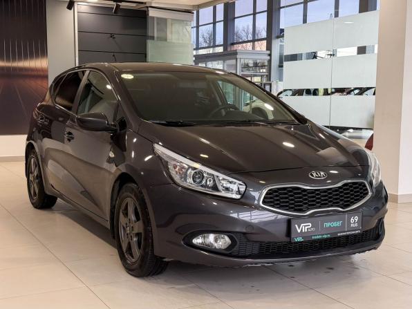 Kia Ceed II с пробегом 2014 года, цена 955 000 рублей, 203676 км, хэтчбек, Автокод Объявления