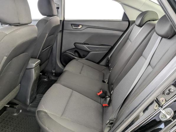 Hyundai Solaris II с пробегом 2017 года, цена 1 200 000 рублей, 163268 км, седан, Автокод Объявления