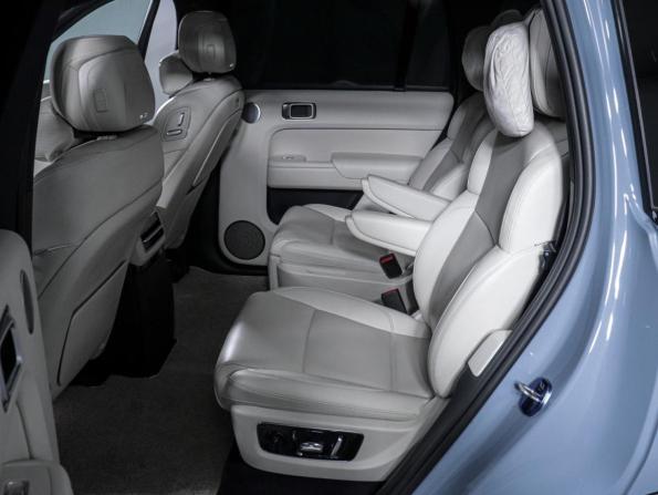Li Auto (Lixiang) L9 I с пробегом 2023 года, цена 6 950 000 рублей, 36700 км, внедорожник, Автокод Объявления