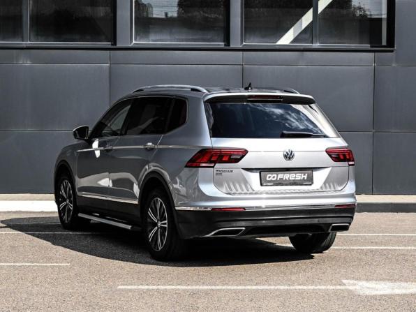 Volkswagen Tiguan II с пробегом 2019 года, цена 2 349 000 рублей, 138545 км, внедорожник, Автокод Объявления