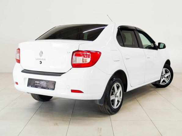 Renault Logan II Рестайлинг с пробегом 2020 года, цена 954 600 рублей, 42575 км, седан, Автокод Объявления