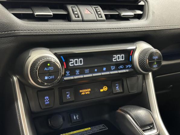 Toyota RAV4 V (XA50) с пробегом 2020 года, цена 3 250 000 рублей, 99747 км, внедорожник, Автокод Объявления