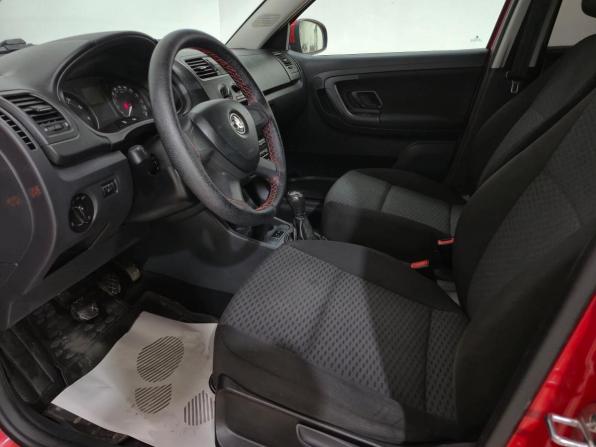 Skoda Fabia II Рестайлинг с пробегом 2013 года, цена 420 000 рублей, 296691 км, хэтчбек, Автокод Объявления